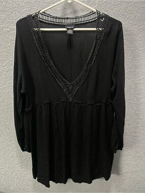 Torrid Black Crochet Textured 3/4 Sleeve V-Neck Tunic Top - Bohemian Style